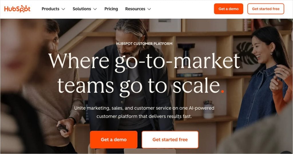 Hubspot homepage, a CMS platform and website builder.