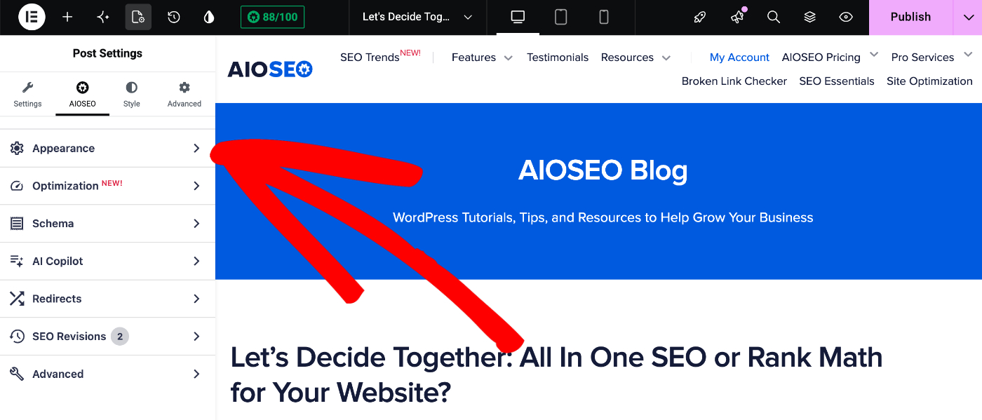 Captura de tela de um editor do WordPress mostrando a página do Blog AIOSEO: banner azul de herói com a leitura 'AIOSEO Blog' com navegação superior, menu de Configurações de Postagem à esquerda e setas vermelhas apontando para a área do banner.